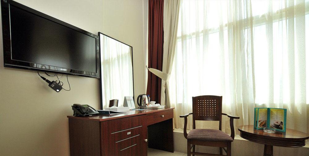 Center Ville Hotel Абу Даби Екстериор снимка