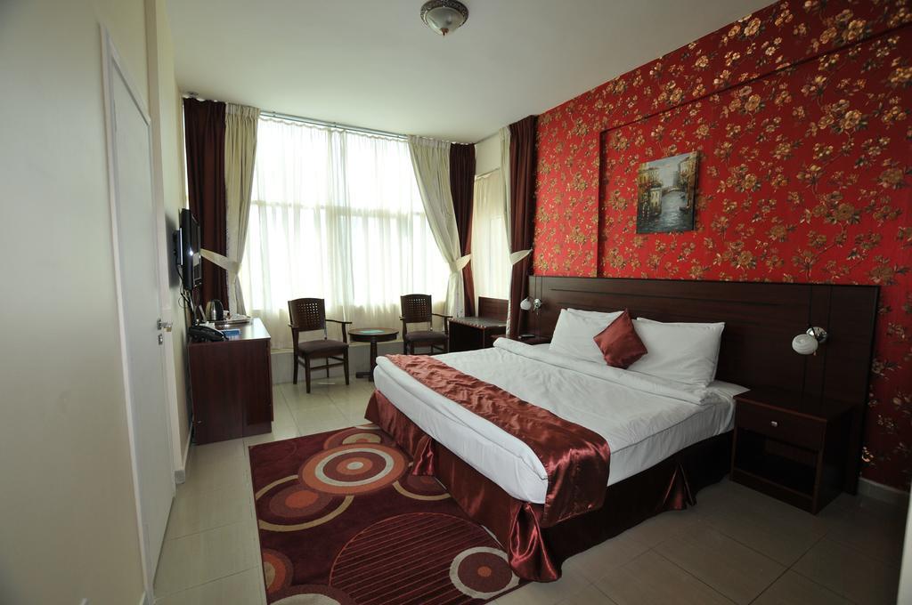 Center Ville Hotel Абу Даби Екстериор снимка