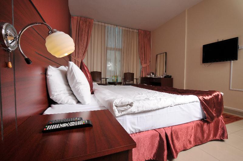 Center Ville Hotel Абу Даби Екстериор снимка